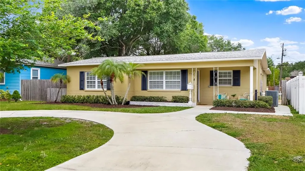 273 38th Avenue NE St Petersburg FL 33704