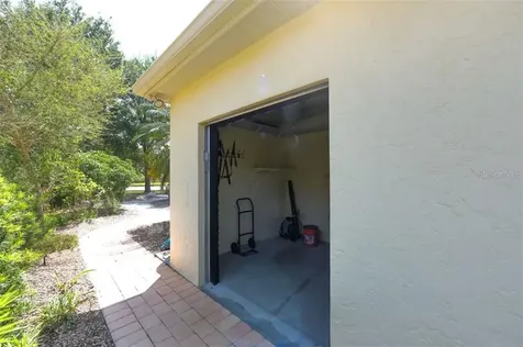 4871 Luster Leaf Lane Sarasota FL 34241
