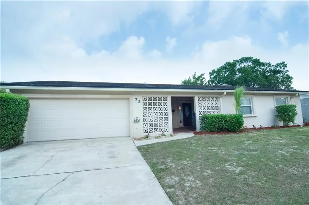 72 Carriage Hill Circle Casselberry FL 32707