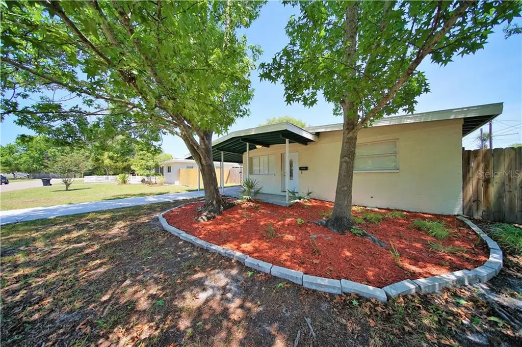 5835 Cedar Street NE St Petersburg FL 33703