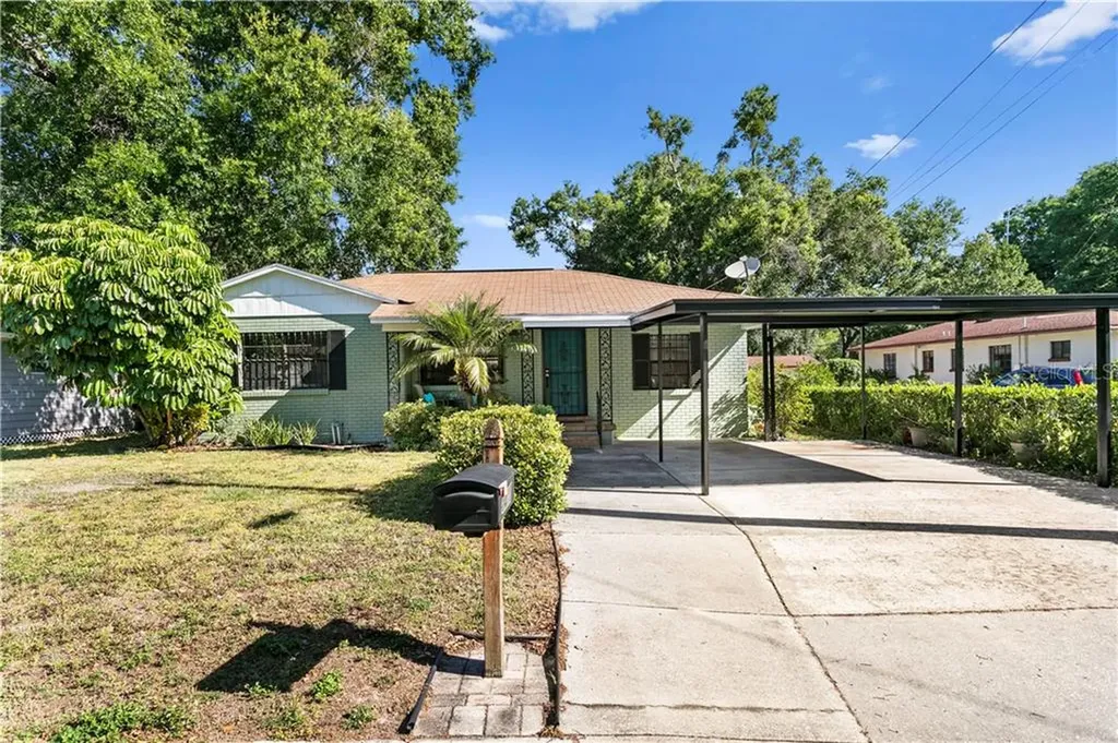 1410 E Knollwood Street Tampa FL 33604