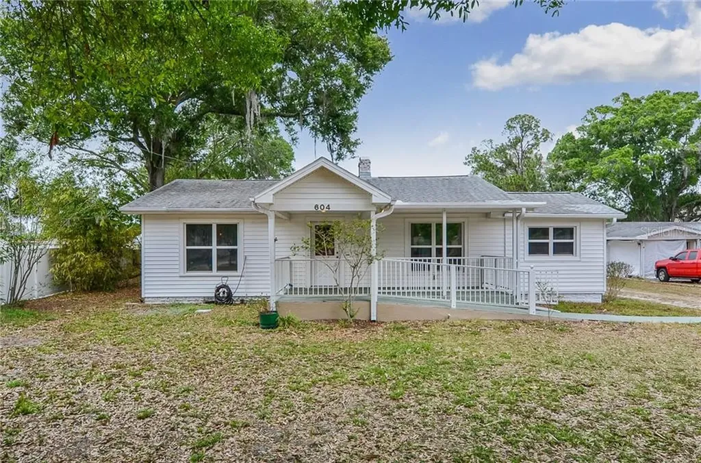 604 Washington Avenue Oldsmar FL 34677