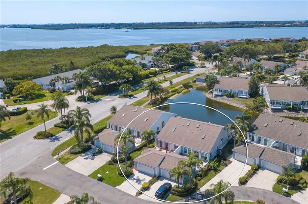 1020 Pelican Court Bradenton FL 34209