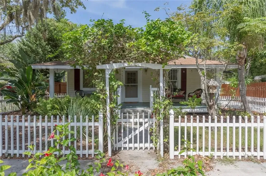 1936 Overbrook Avenue Clearwater FL 33755