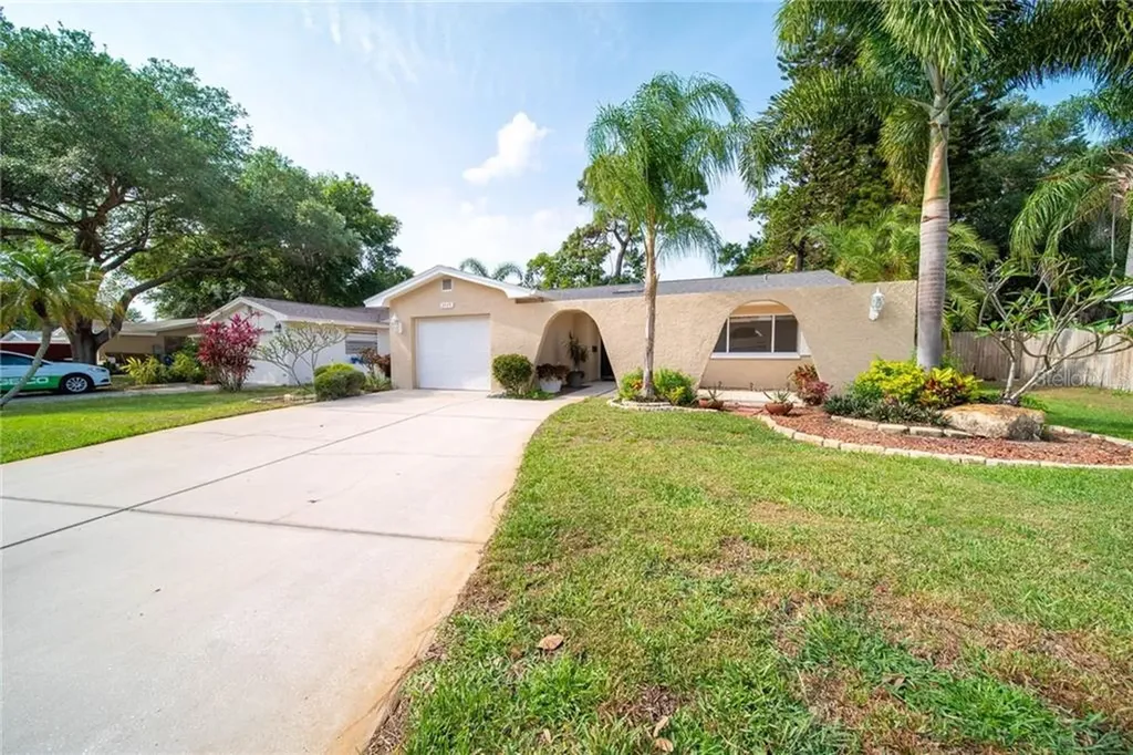 3529 12th Avenue N St Petersburg FL 33713