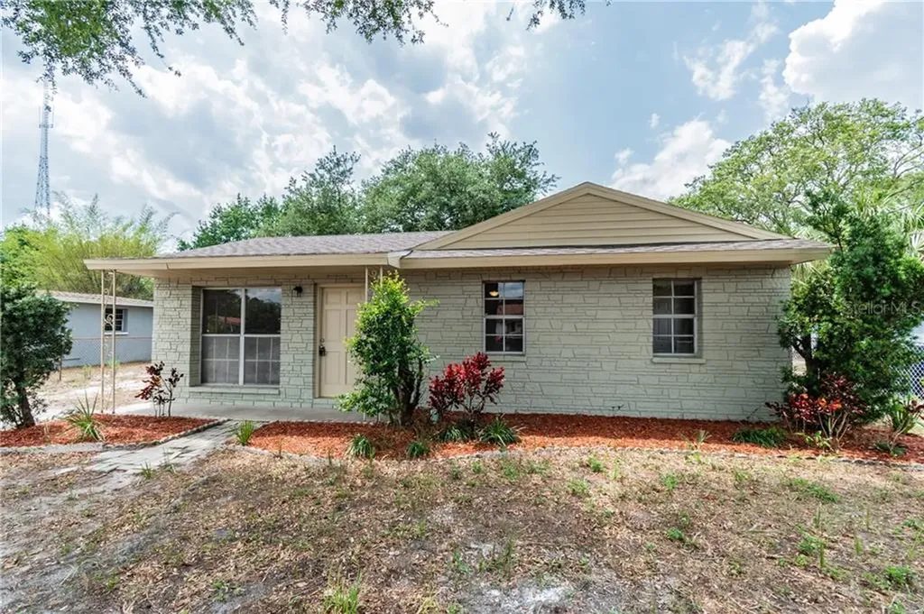 3008 Dodge Street Tampa FL 33605