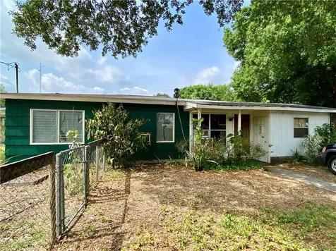 520 Victoria Boulevard Auburndale FL 33823