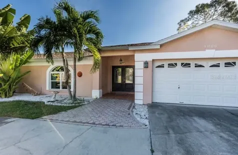 4000 Beach Drive SE St Petersburg FL 33705