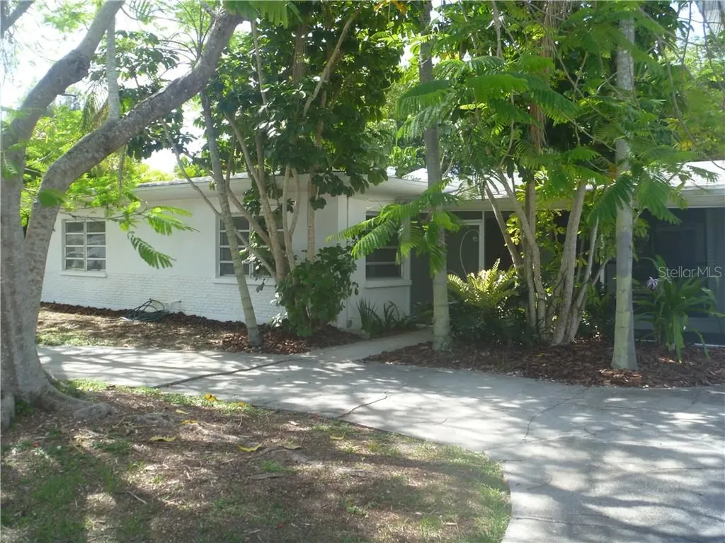 2342 Milford Circle Sarasota FL 34239