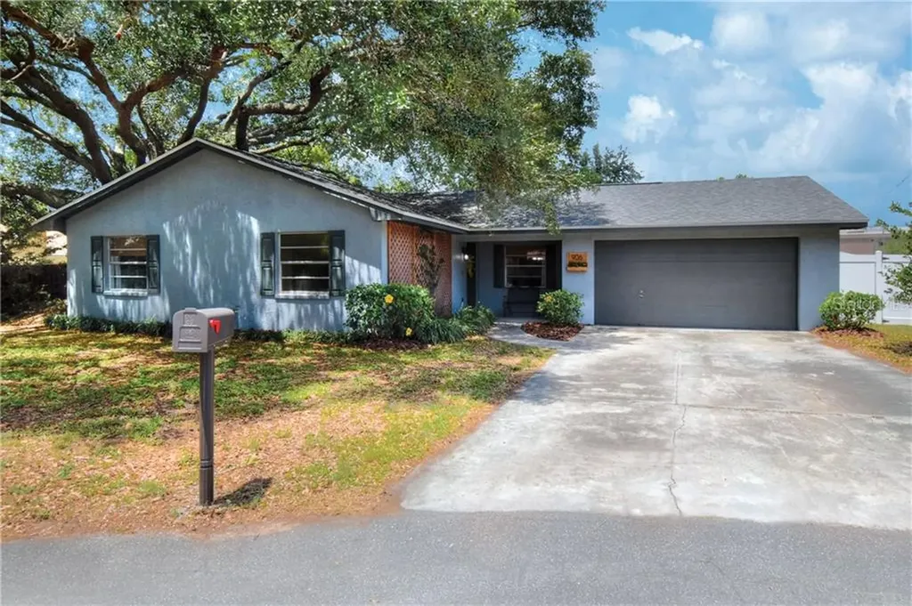 906 Southpoint Lane Lakeland FL 33813