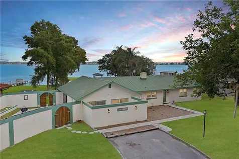 230 Lake Howard Drive SW Winter Haven FL 33880