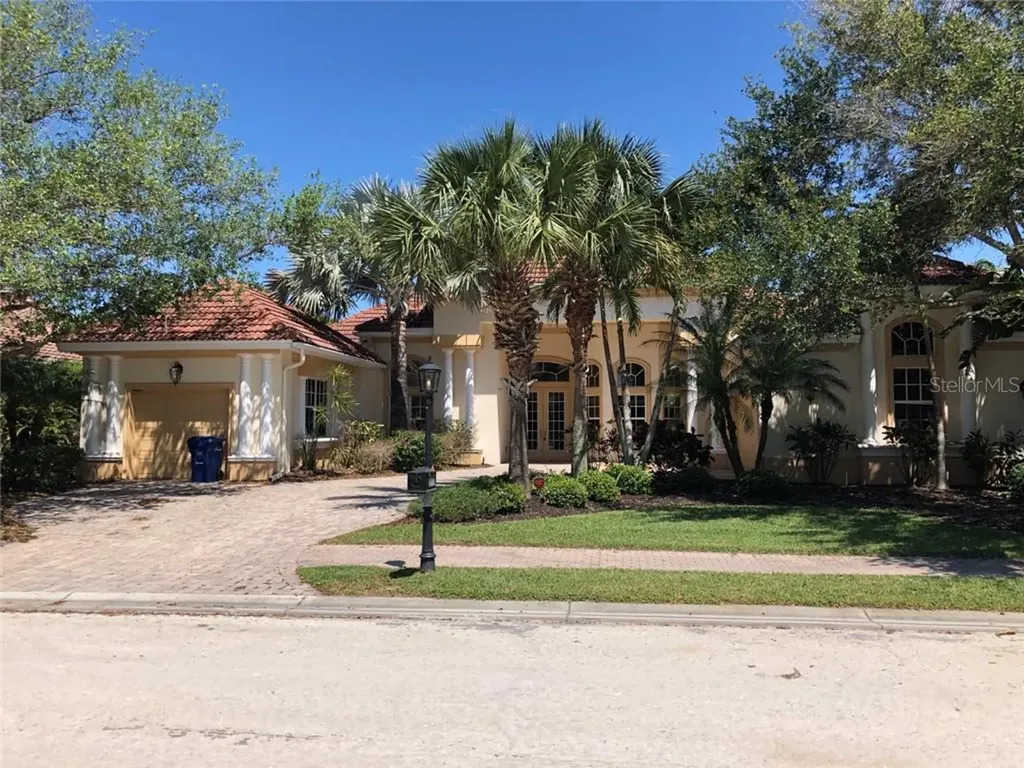 5323 Hunt Club Way Sarasota FL 34238