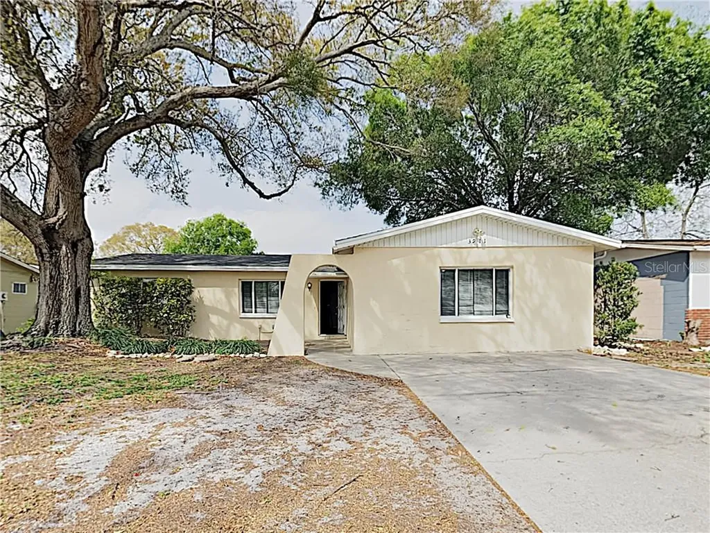 3911 42nd Avenue N St Petersburg FL 33714