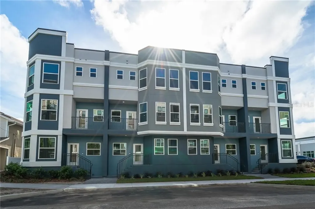 1523 W North B Street Tampa FL 33606