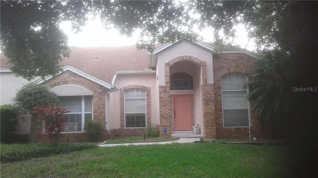 712 S Lake Claire Circle Oviedo FL 32765