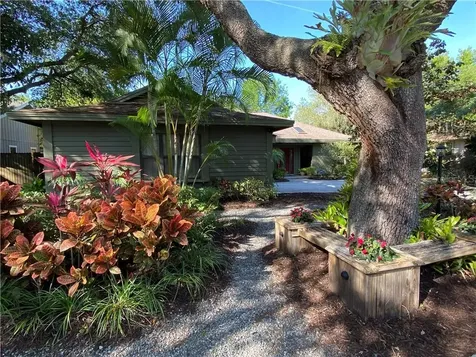 4117 Woodview Drive Sarasota FL 34232