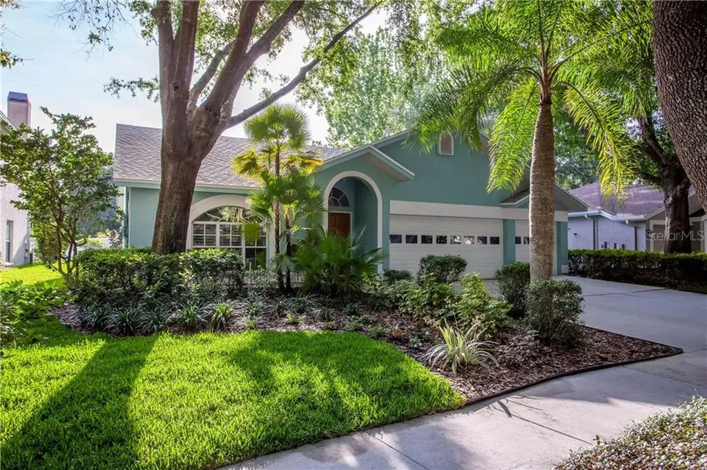17731 Hampshire Oak Drive Tampa FL 33647