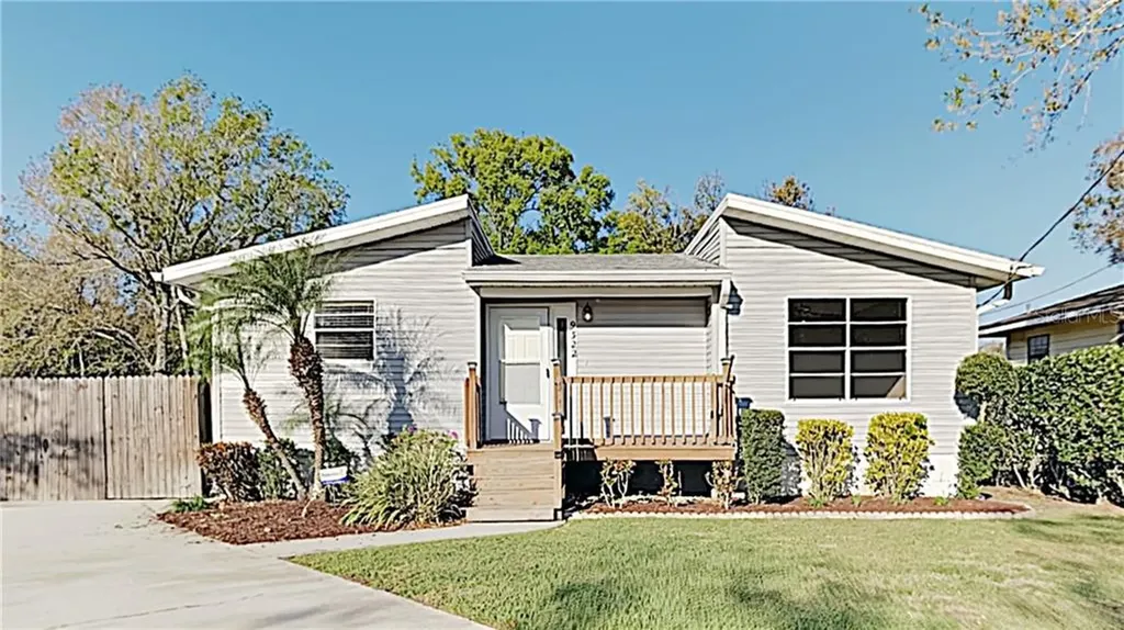 9322 10th Avenue Orlando FL 32824