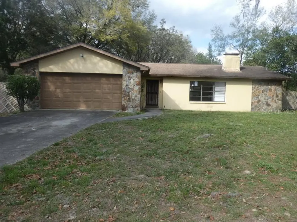 8704 Christi Court Tampa FL 33637