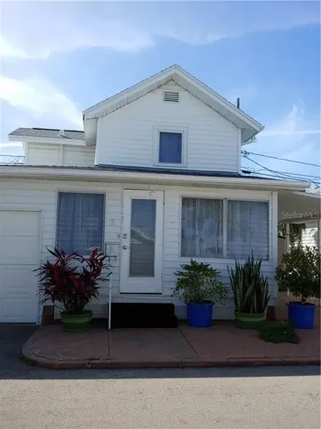 3 Oak Street Bradenton FL 34208
