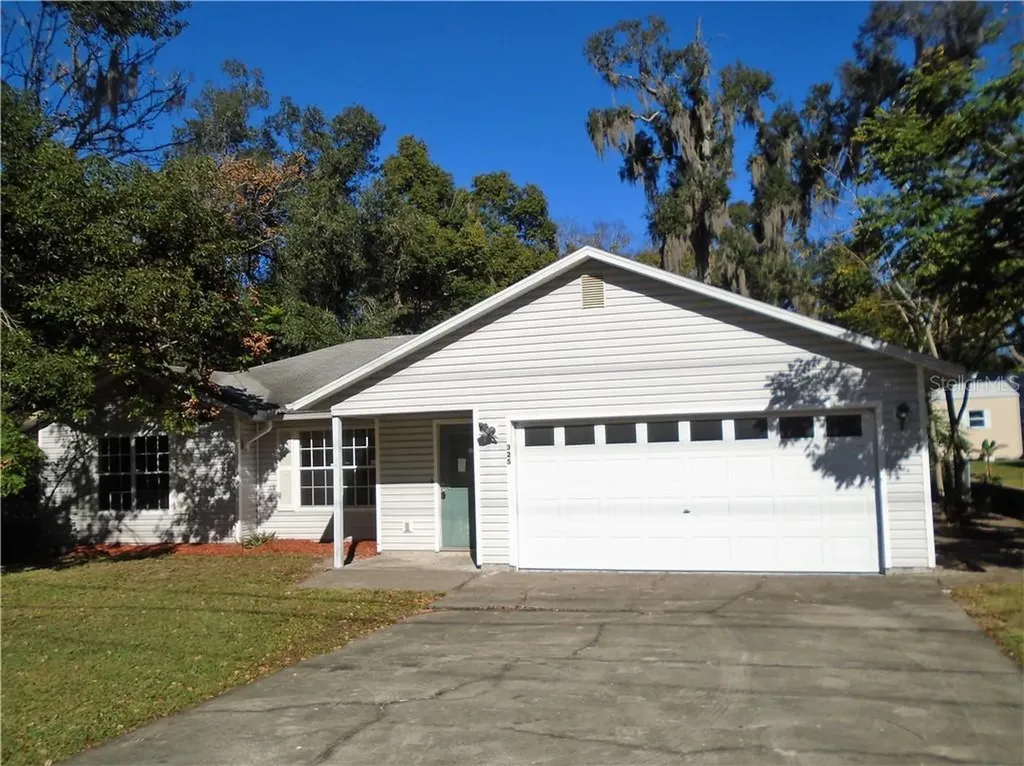 325 E Plymouth Avenue Deland FL 32724