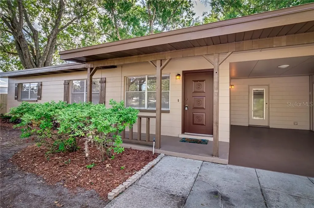 1623 Crystal Court W Lakeland FL 33801