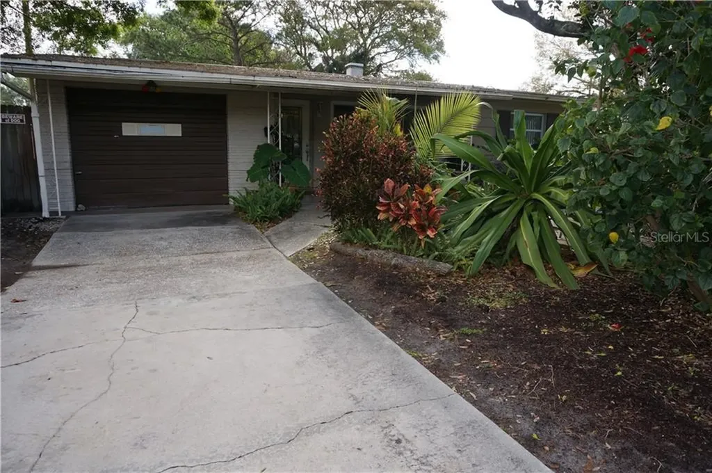 10163 62nd Circle Seminole FL 33772
