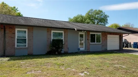 6512 2nd Avenue NE Bradenton FL 34208