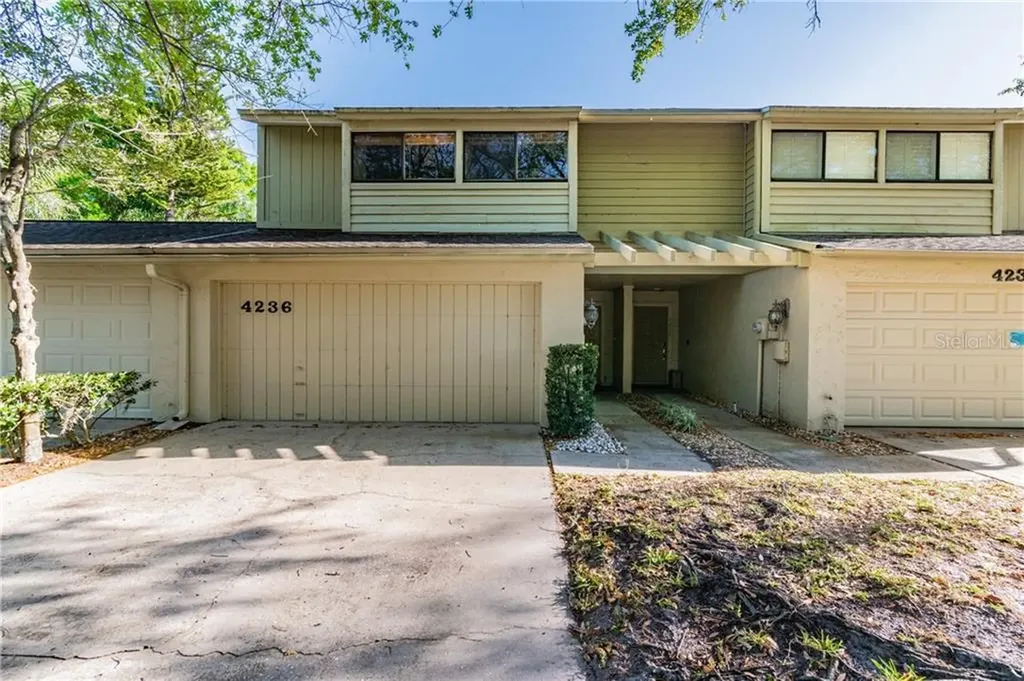 4236 Golf Club Lane Tampa FL 33618