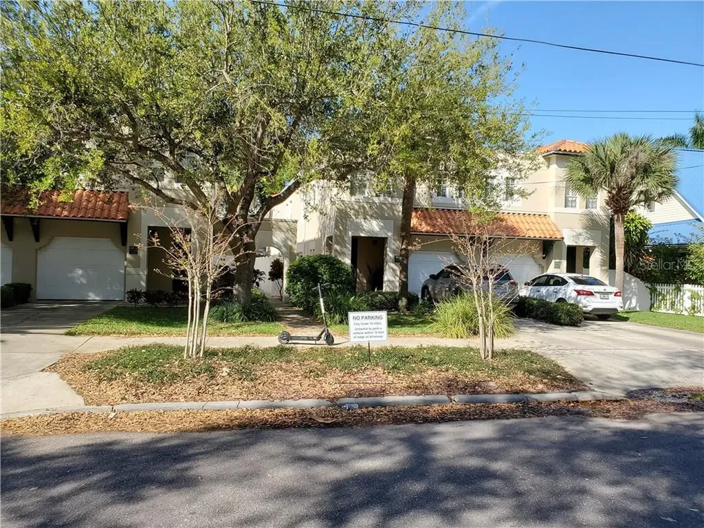 1011 W Horatio Street Tampa FL 33606