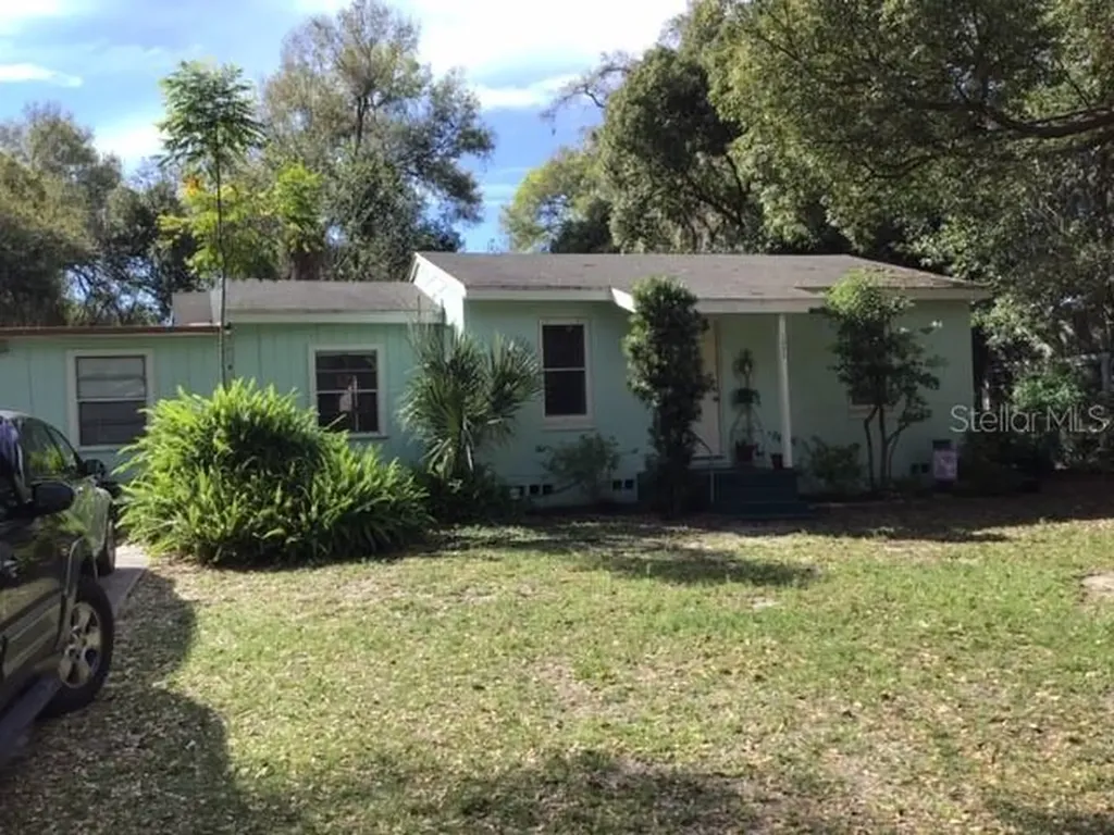 1806 S Maple Avenue Sanford FL 32771