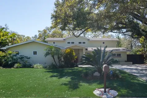 4722 W Laurel Road Tampa FL 33629