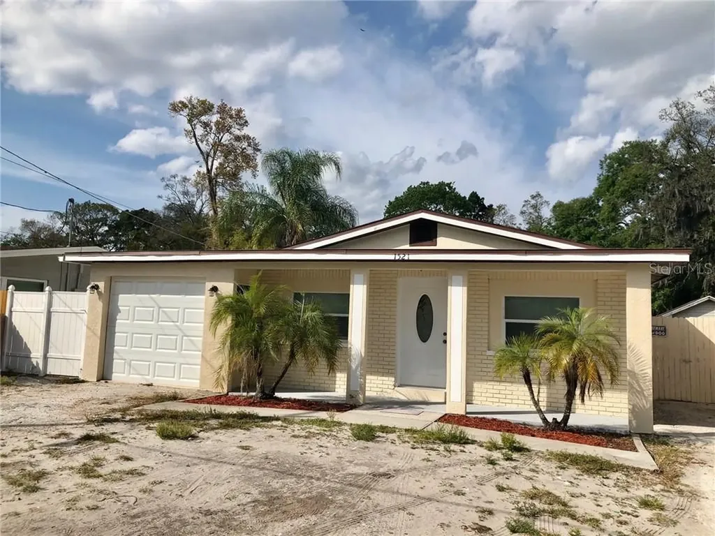 1521 W Jean Street Tampa FL 33604
