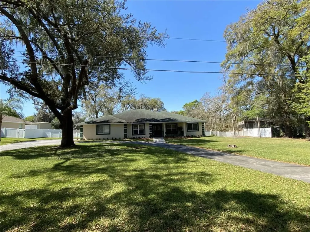 1808 Stillmeadow Drive Valrico FL 33596