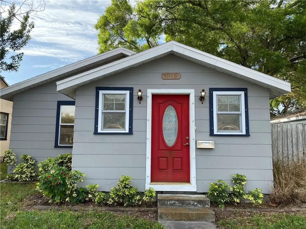 1918 38th Avenue N St Petersburg FL 33713