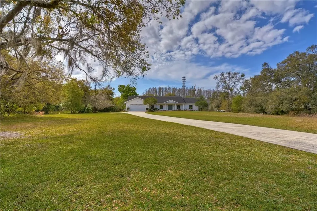 3512 W Lutz Lake Fern Road Lutz FL 33558
