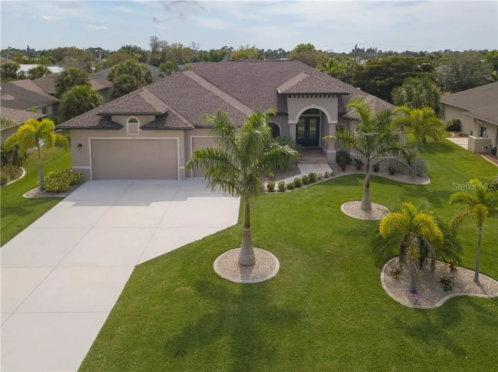 545 Royal Poinciana Punta Gorda FL 33955