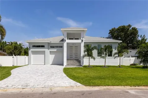 5871 Hobson Street NE St Petersburg FL 33703