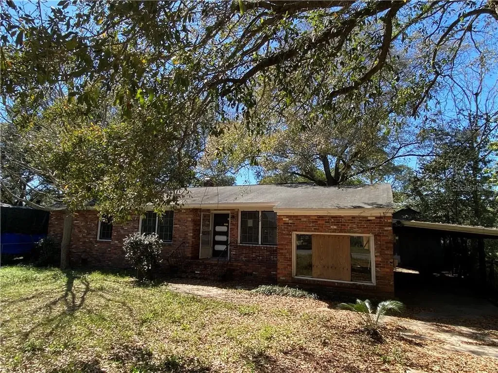 15 Kennington Drive Pensacola FL 32507