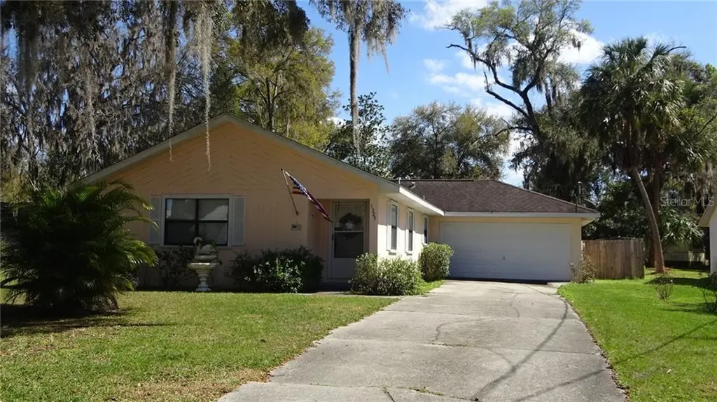 1325 Lakeshore Drive Inverness FL 34450