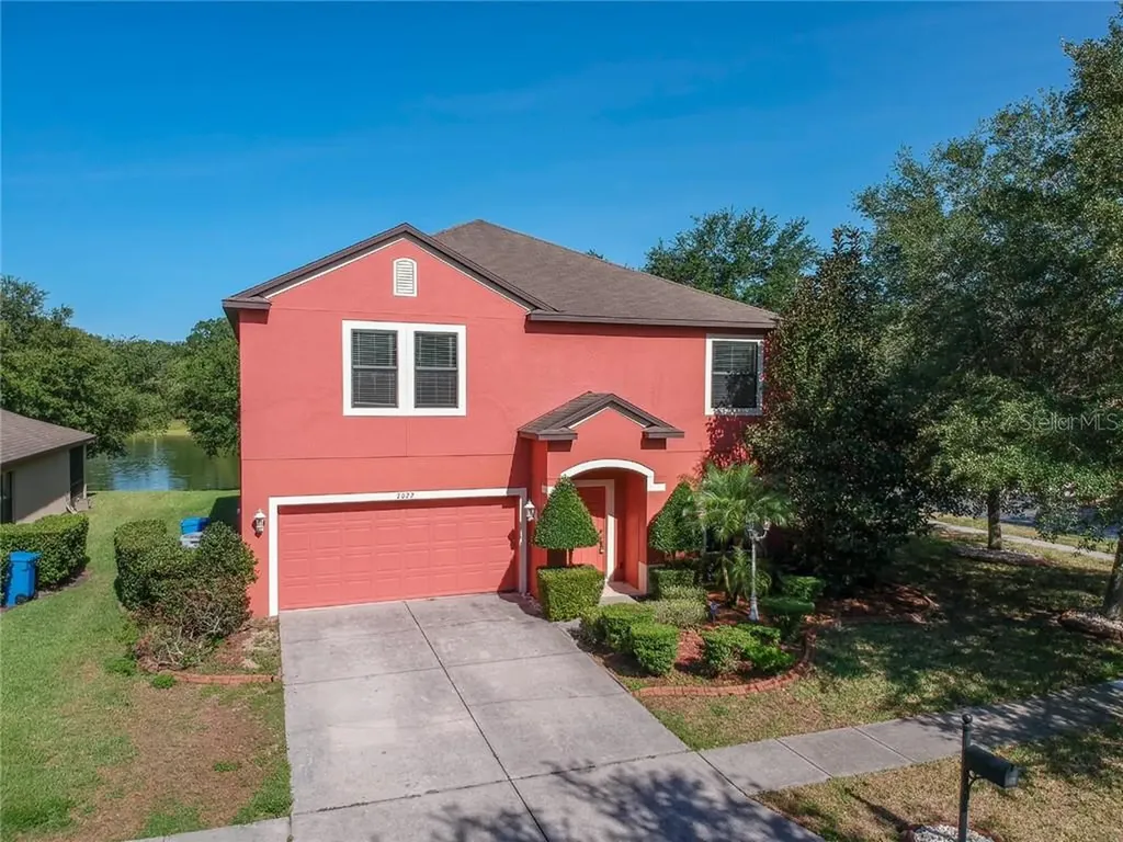 2022 Abbey Trace Drive Dover FL 33527