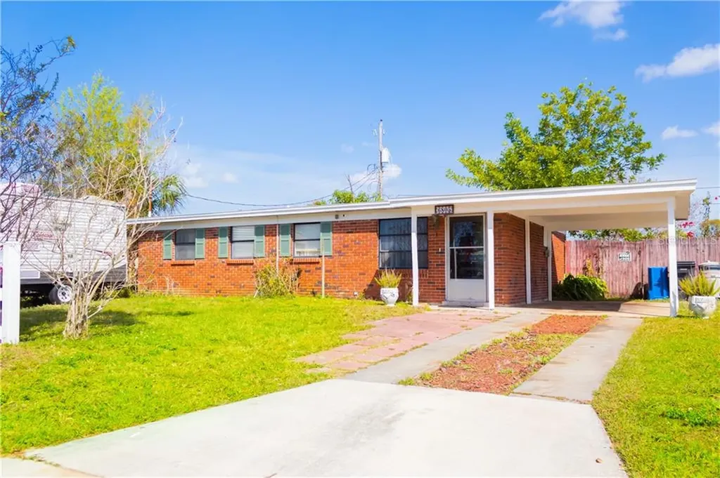 6805 Tuttle Street Tampa FL 33634