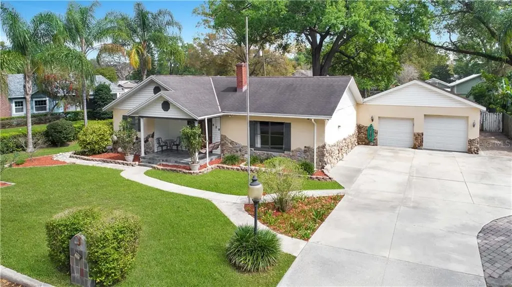 529 S Lakeview Avenue Winter Garden FL 34787