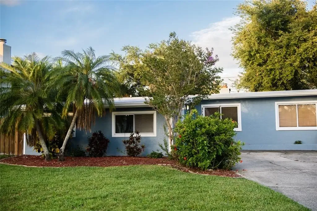3731 Huntington Street NE St Petersburg FL 33703