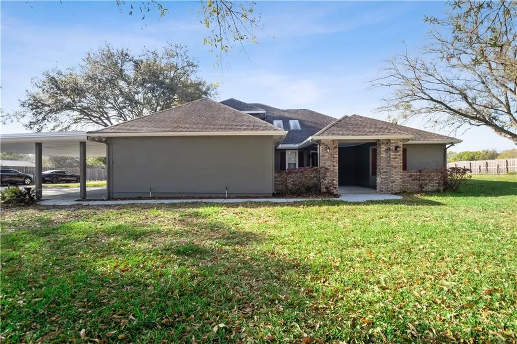 23506 Oak Lane Sorrento FL 32776
