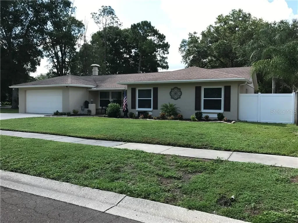 13303 Lake George Place Tampa FL 33618
