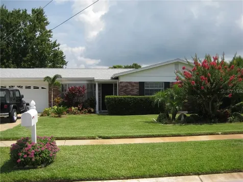 4646 Bay Crest Drive Tampa FL 33615