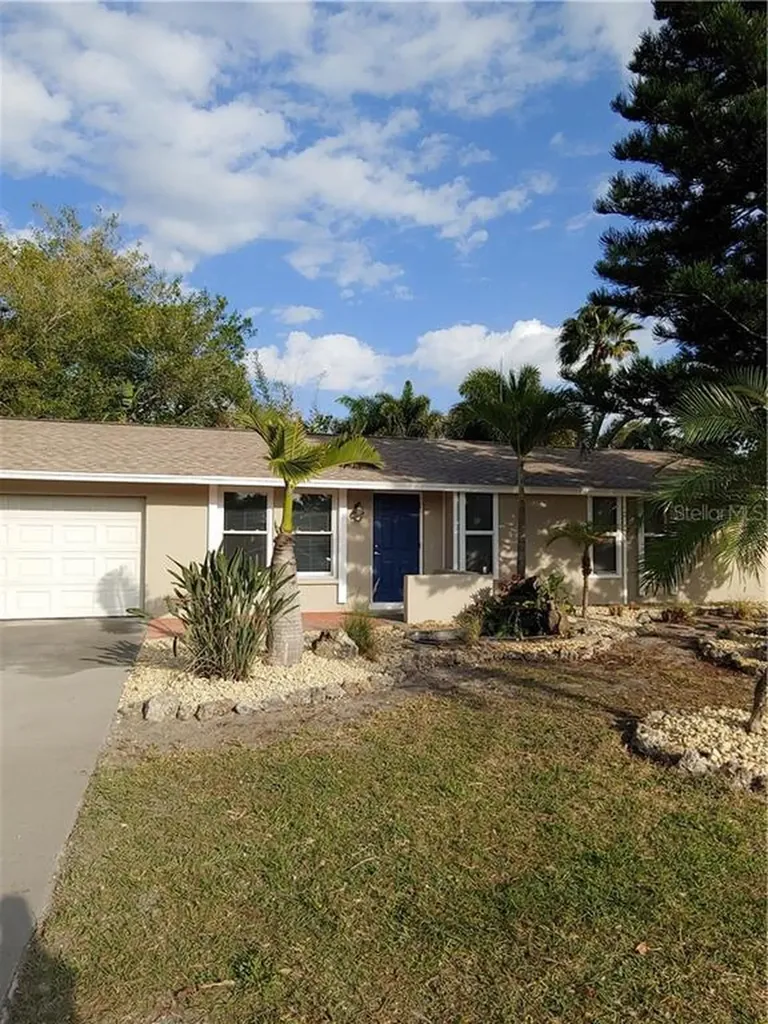 4535 86th Street Court W Bradenton FL 34210
