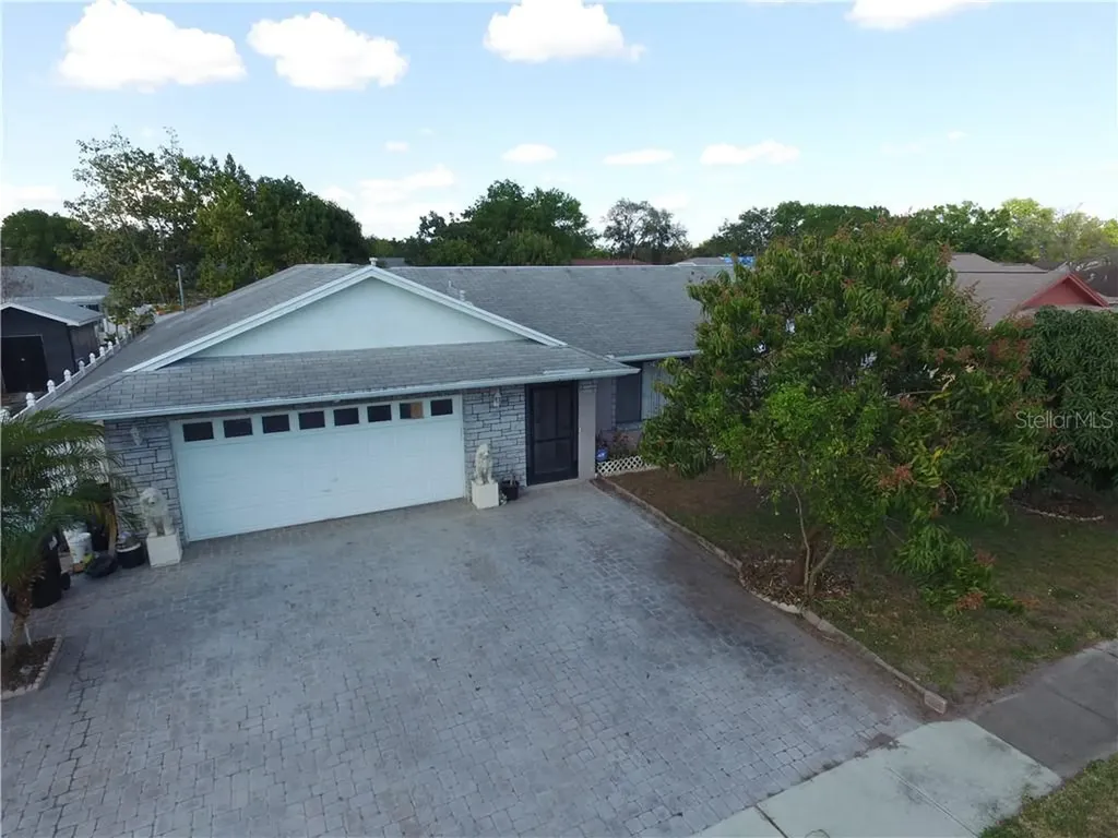 2715 Saffron Drive Orlando FL 32837