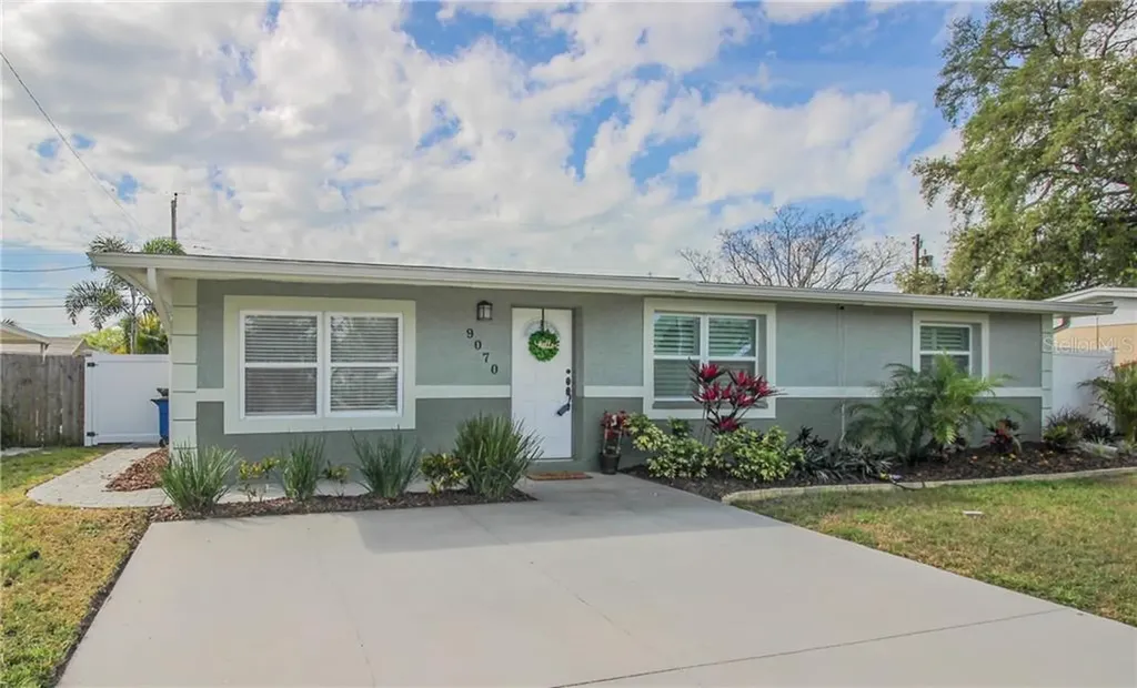 9070 Southern Comfort Drive Largo FL 33773